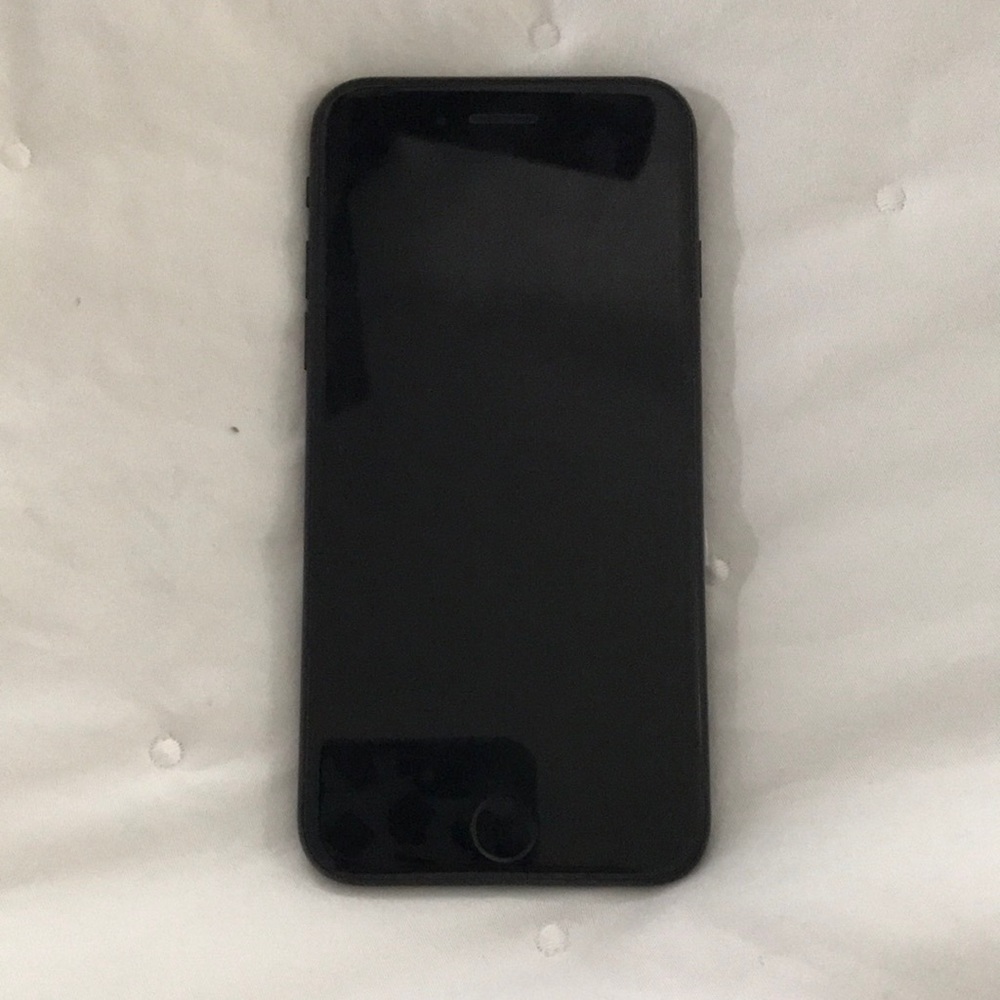 Unlocked iphone SE 2nd generation